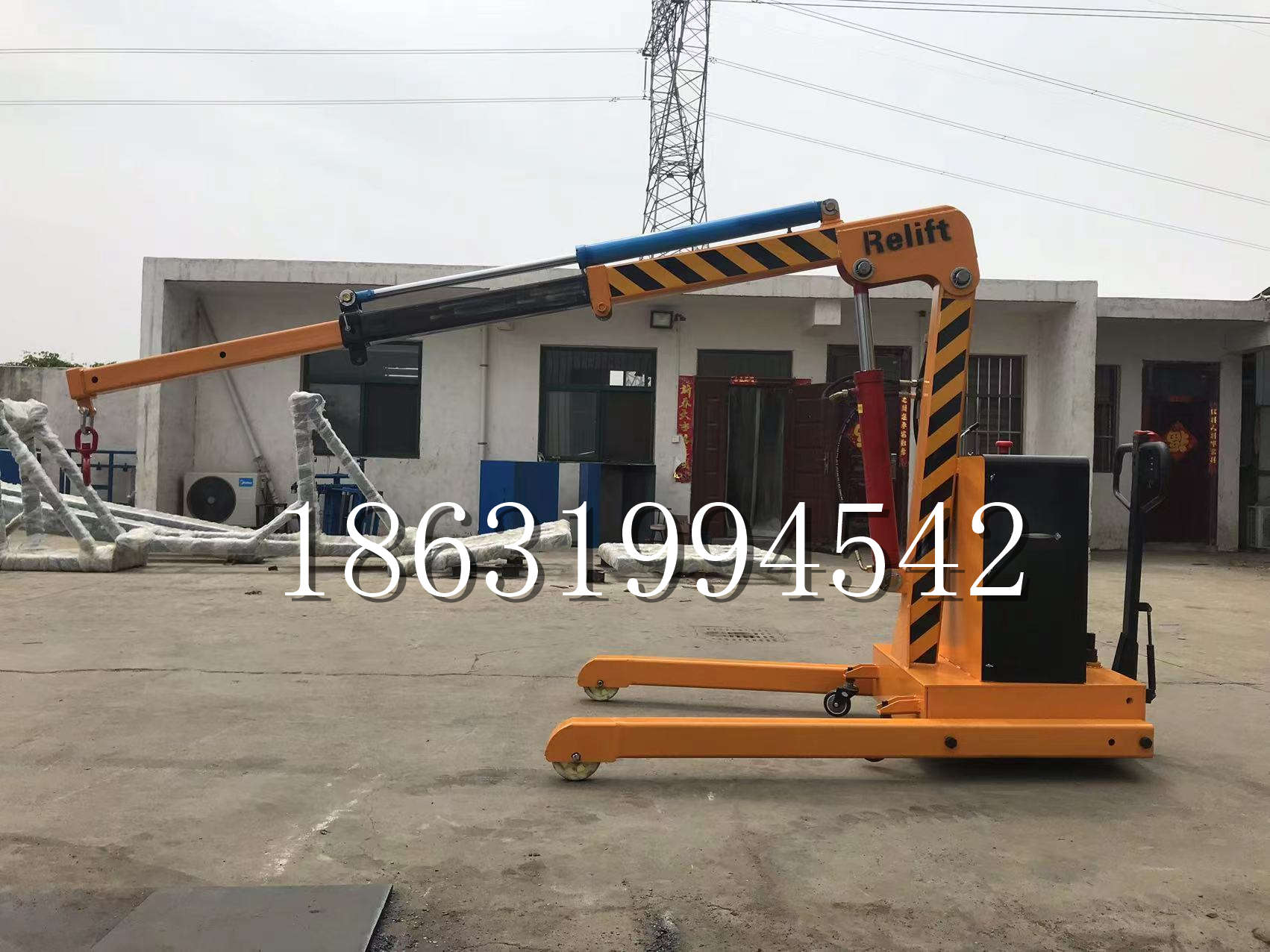 雾峰区久征定做3吨三轮随车吊 农用园林绿化移树吊 平板工程用小吊机